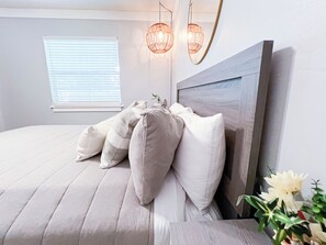 4 bedrooms, desk, iron/ironing board, travel cot - NEW! Gainesville Peaceful Retreat - Family & Pet-Friendly! Close to UF & Shands. (Gainesville)