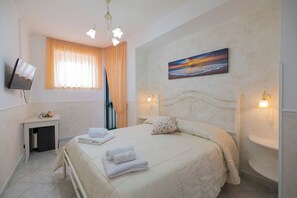 Desk, free WiFi - Le Marelle  (Furore)