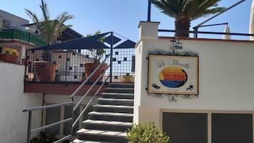 Entrée de l’hébergement