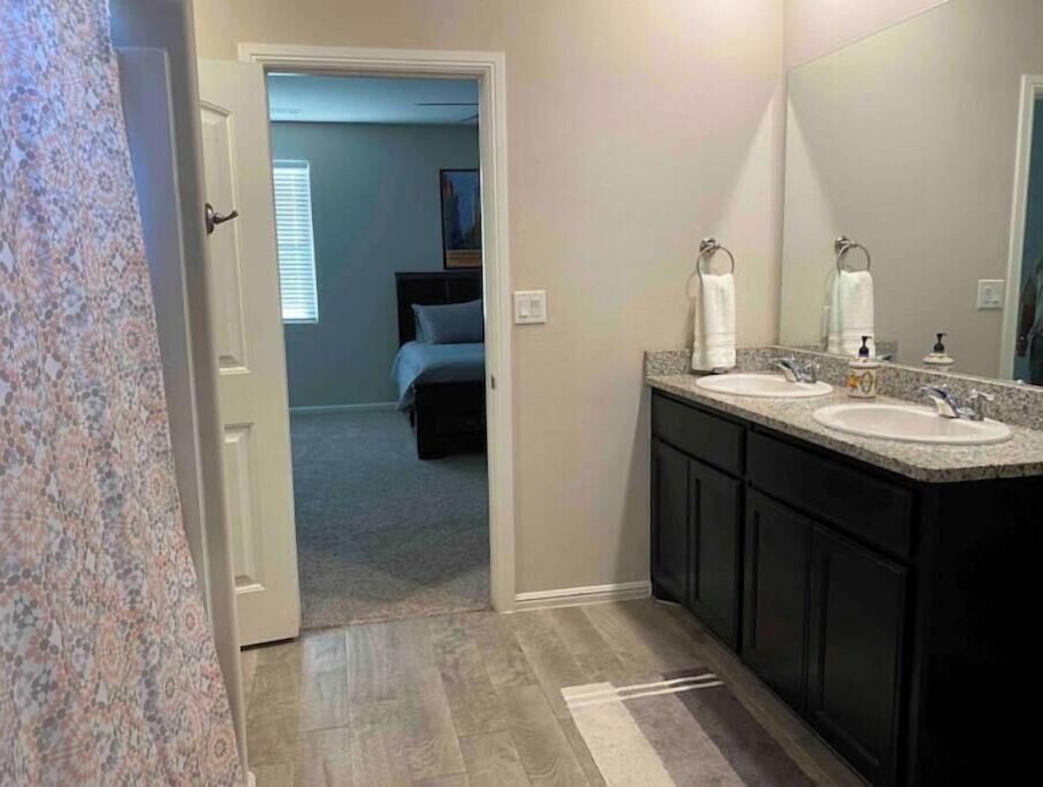 Central Haven in Midland/Odessa area, 4BR/3.5Bath