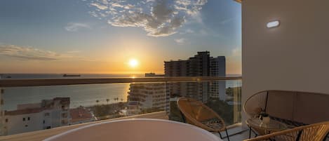 Executive Suite de 2 habitaciones con jacuzzi | Balcone