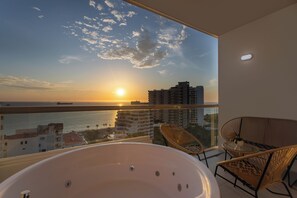 Executive Suite de 2 habitaciones con jacuzzi | Balkon