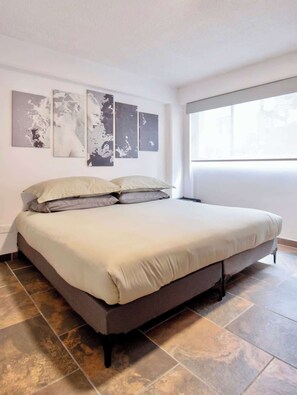 3 bedrooms, WiFi, bed sheets - Bright & Spacious 3-BR-2BTH, near WTC/ Insurgentes (Ciudad de México)
