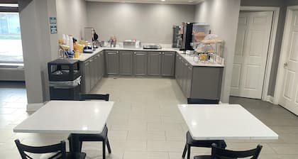 Homegate Inn And Suites Collierville TN
