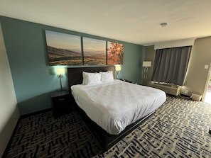 Chambre Simple | Literie de qualité supérieure, couette en duvet d'oie, surmatelas