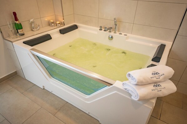 House | Private spa tub - Baltic Village - VIP-Haus (Damp)