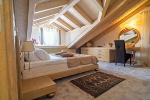 4 camere, ferro/asse da stiro, Wi-Fi, lenzuola