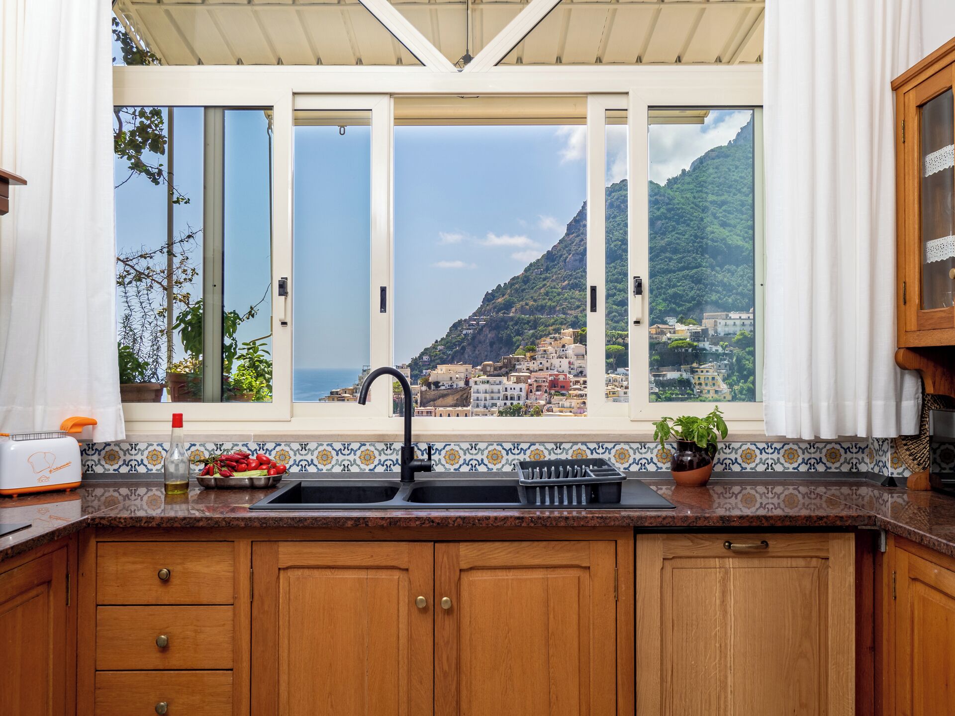 Casa panoràmica, vistes al mar | Cuina privada | Frigorífic, microones, forn i placa de cuina 