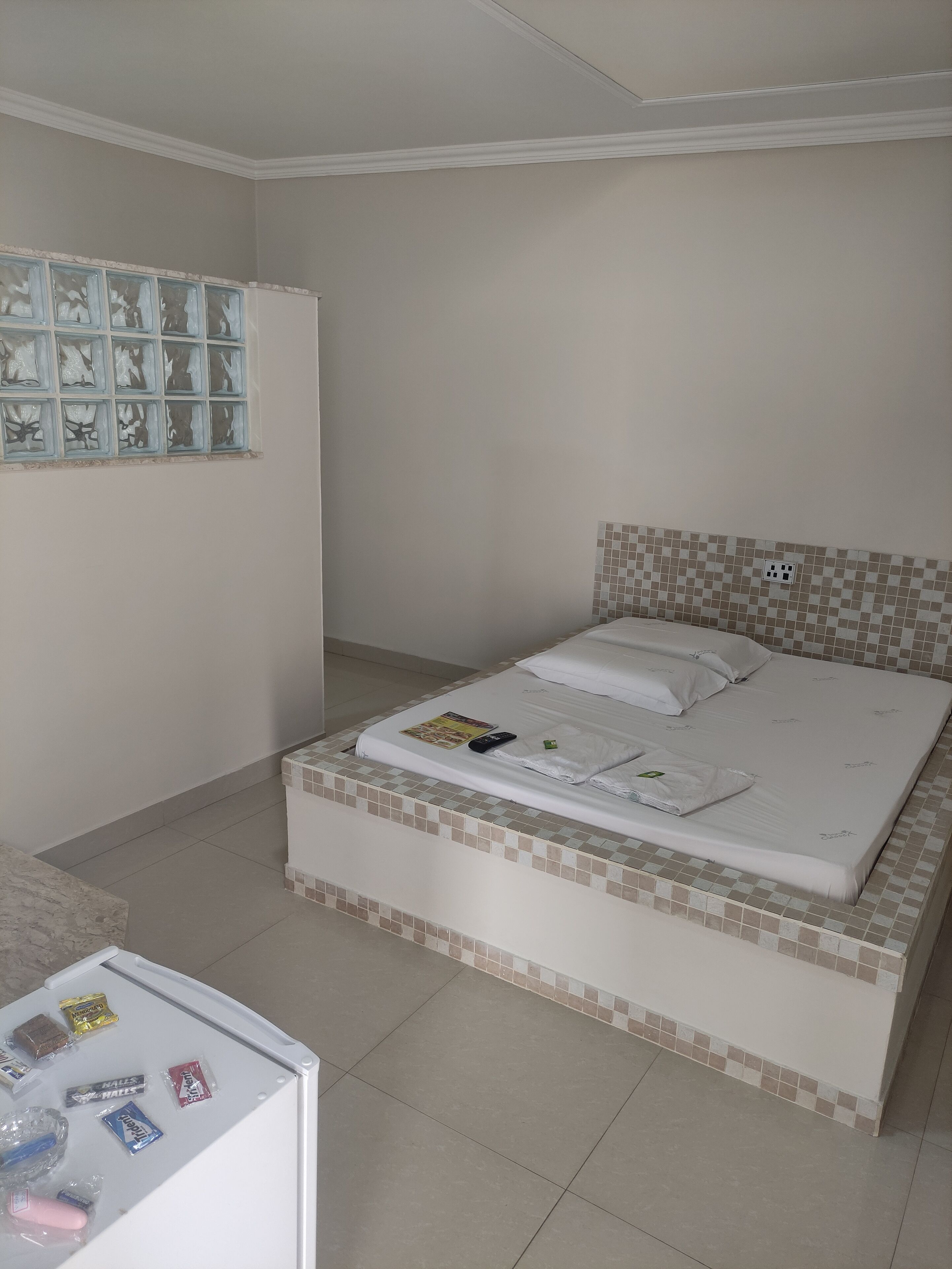 Deluxe Double Room, 1 Double Bed | Frigobar, escrivaninha, espaço de trabalho para notebook