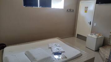 Deluxe Double Room | Minibar, desk, laptop workspace, free WiFi