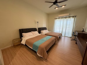 家庭開放式客房, 陽台, 城市景觀 | 熨斗/熨衣板、免費無線上網