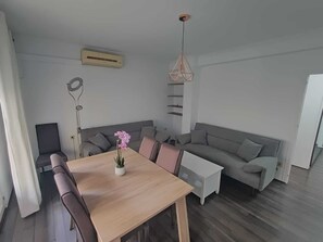 Living area - Appartement Spacieux , 600m de la Plage Situation Centre Villa à Coté Tramway (El Campello)