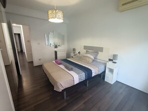 3 bedrooms, iron/ironing board, WiFi, bed sheets - Appartement Spacieux , 600m de la Plage Situation Centre Villa à Coté Tramway (El Campello)