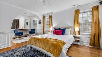 4 bedrooms, desk, iron/ironing board, WiFi
