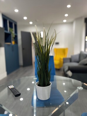 Interior - Luxury Deluxe Double Room In Guest House | Vibrant London (London)