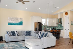 House, Multiple Beds (It's A Wonderful Life) | Living area - It's A Wonderful Life (Port St. Joe)