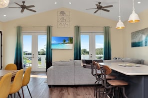 House, Multiple Beds (It's A Wonderful Life) | Living area - It's A Wonderful Life (Port St. Joe)