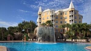 Pool - Charming 1-bdrm villa in Orlando with AC, fitness , WiFi Hilton SeaWorld Resort (Orlando)