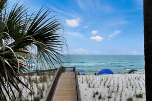 Casa, varias camas (Barrier Dunes 156 - 11 Sand Dollar Dr) | Playa | Ubicación a pie de playa