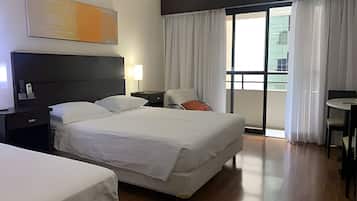 Comfort Room | Iron/ironing board, free WiFi