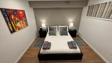 1 chambre, fer et planche à repasser, Wi-Fi, literie fournie