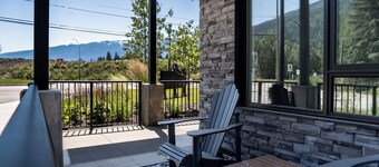 Rustic Retreat by Revelstoke Vacations