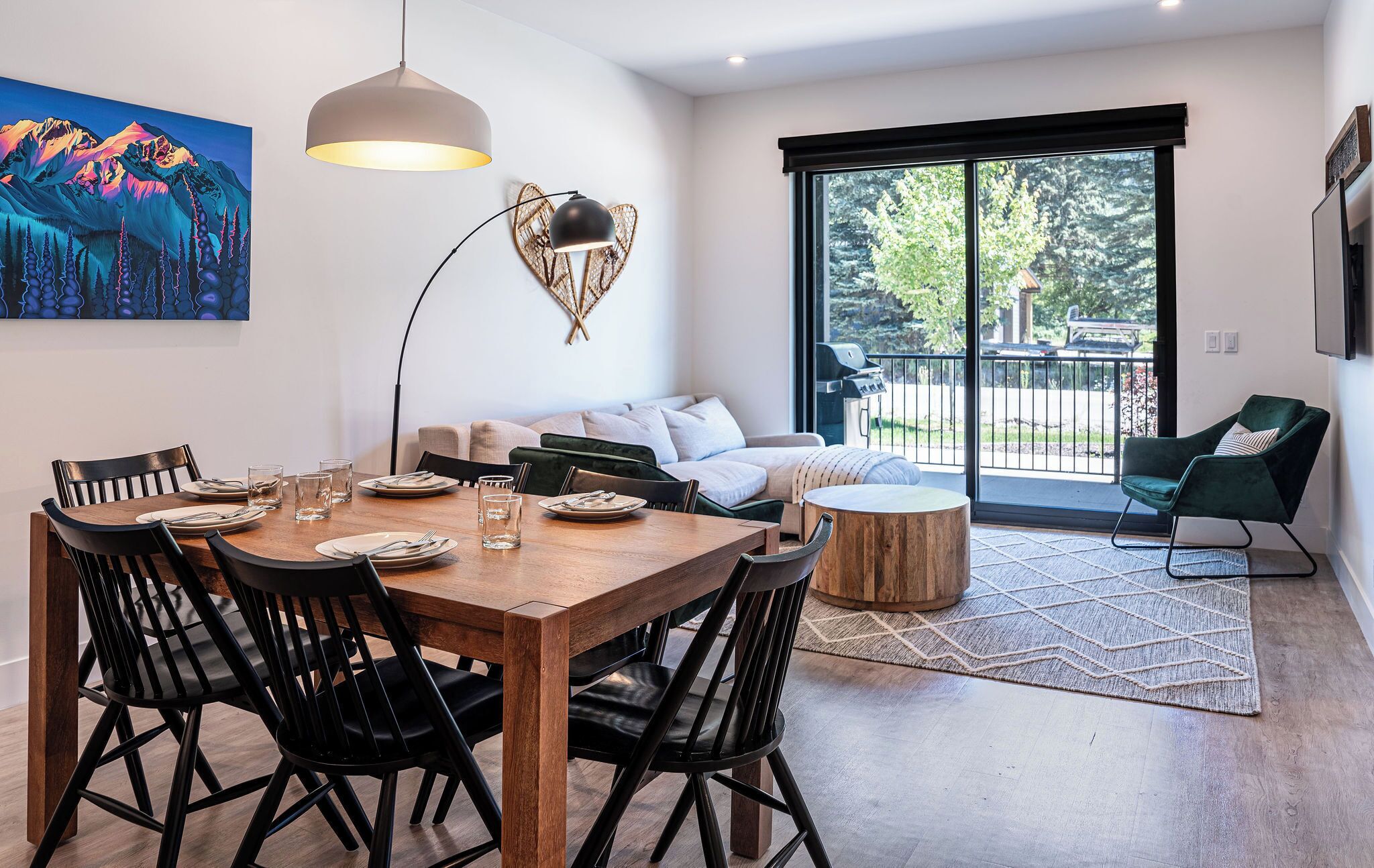 Condo | Área de estar | TV de tela plana 40 polegadas com canais a cabo