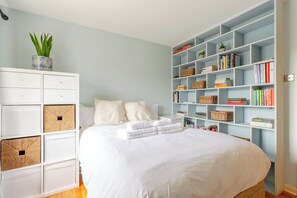 2 bedrooms, WiFi, bed sheets