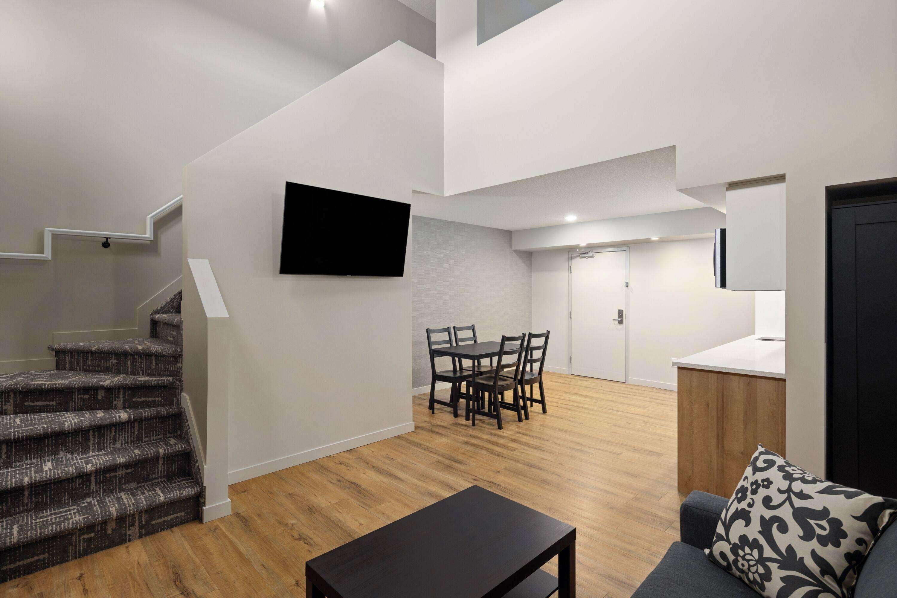 Suite, 2 Bedrooms, Non Smoking (Loft)