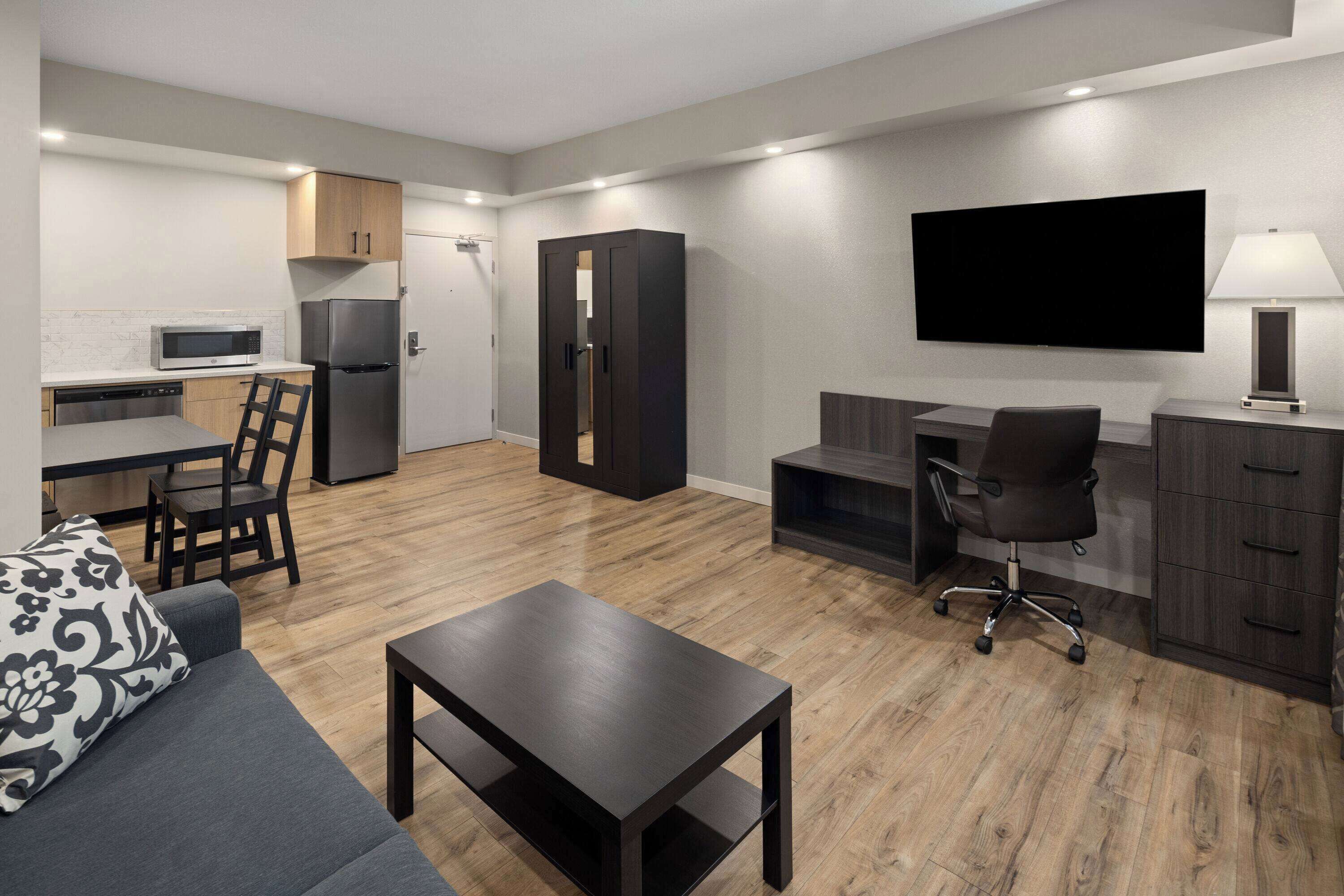 Suite, 2 Bedrooms, Non Smoking