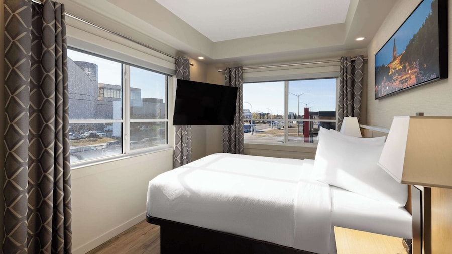 Baymont By Wyndham West Edmonton