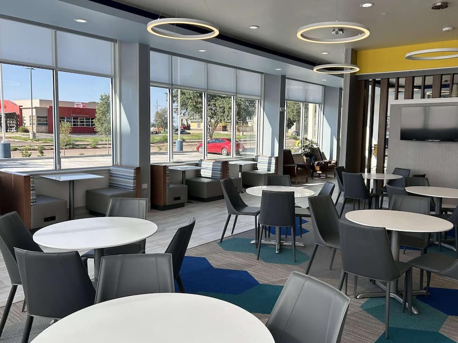 Free daily continental breakfast