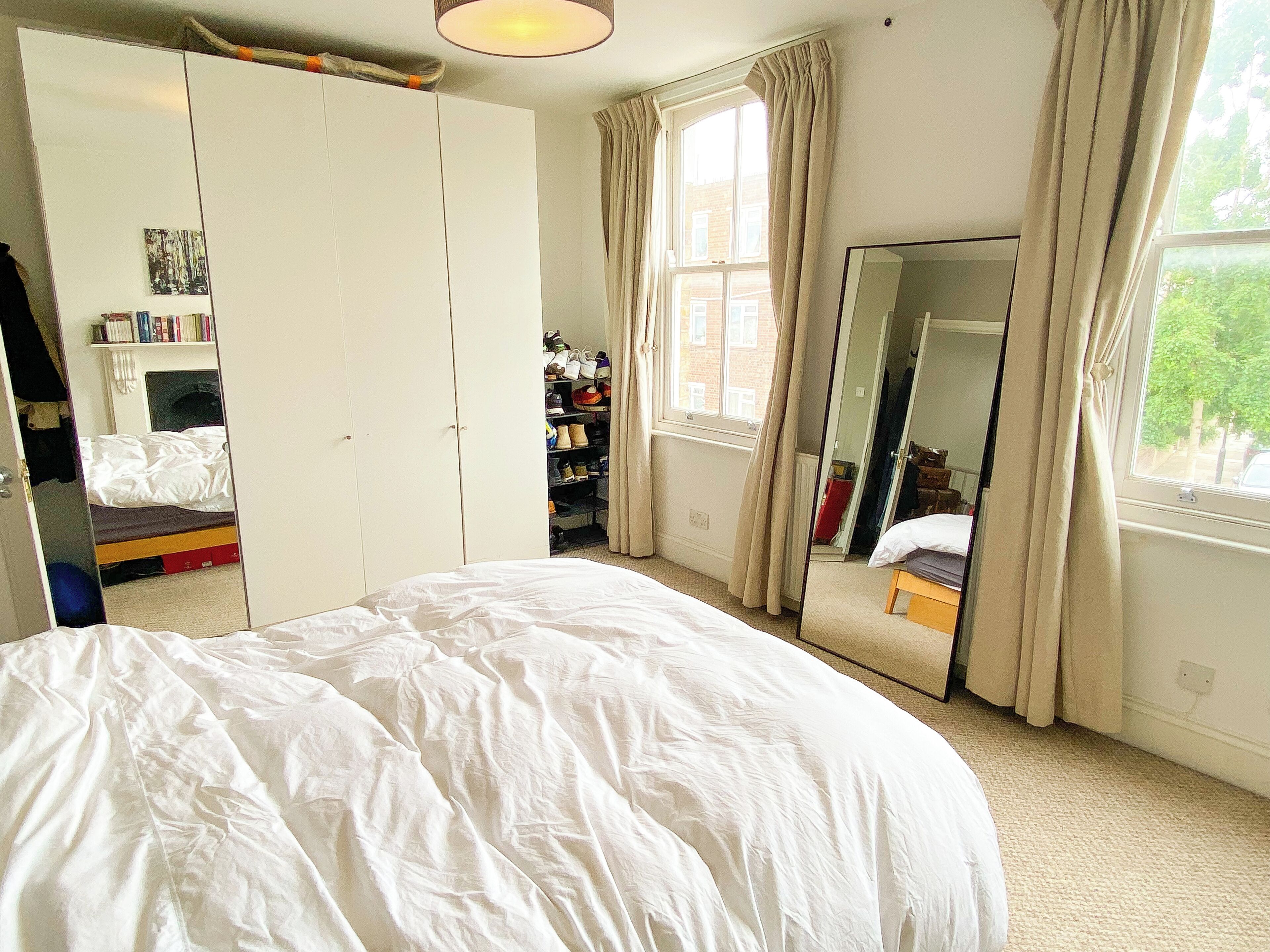 3 Schlafzimmer, Schreibtisch, Bügeleisen/Bügelbrett, WLAN