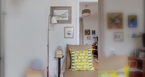 TV, books, stereo, offices
