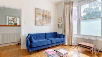 TV, books, stereo, offices
