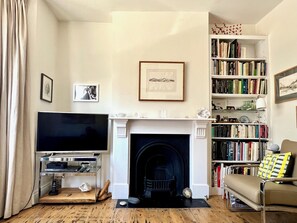 TV, books, stereo, offices