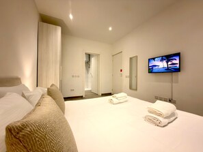 4 Schlafzimmer, Bügeleisen/Bügelbrett, kostenloses WLAN, Bettwäsche
