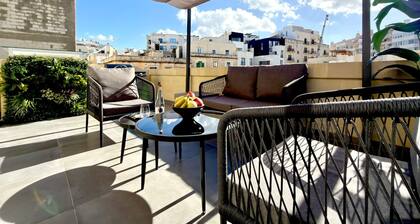 Sliema Unique 4 Bedroom Townhouse Off The Beach