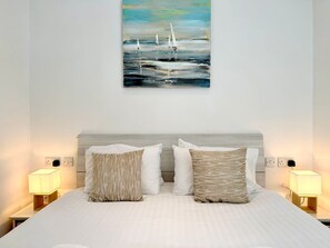 4 Schlafzimmer, Bügeleisen/Bügelbrett, kostenloses WLAN, Bettwäsche