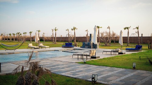 Luxury Villa in Marrakech with Pool, Jacuzzi, and Atlas Mountain Views