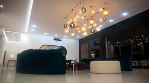 Lobby - Luxury Villa in Marrakech with Pool, Jacuzzi, and Atlas Mountain Views (Marrakech)