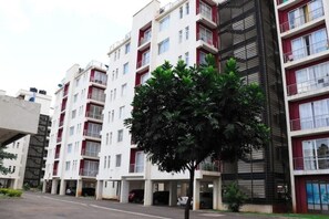 Exterior - Oasis Full Of fun & Enjoyment
(Nairobi)