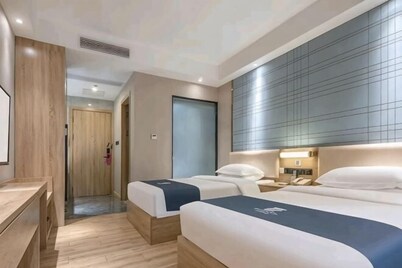 Nanchang Dijing Business Hotel