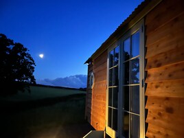 Cabin | Exterior detail