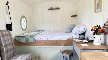 Cabin | 1 bedroom, bed sheets