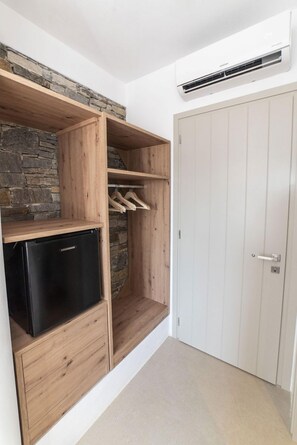 Studio, vue mer | 1 chambre, rideaux occultants, chambres insonorisées