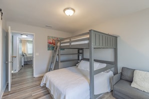 3 bedrooms, free WiFi, bed sheets - Cozy Poolside Condo w/ Beach Access Orange Beach! (Orange Beach)