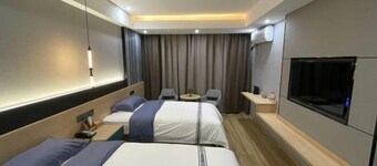 Urban Garden Hotel (Daye Yurun)