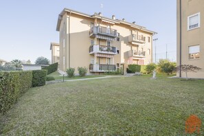 独立别墅 | 2 多间卧室