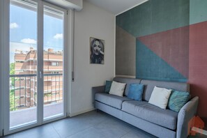 House | 1 bedroom - Apt24 - Modern Apartment With Balcony (Milan)